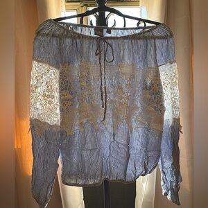 Soho New York jeans co. Size small off shoulder blouse